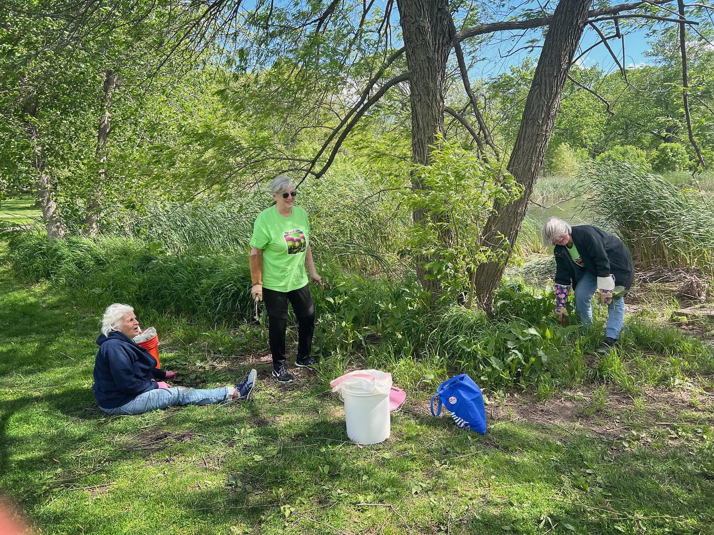 Bird walk on Earth Day. Photo: Dani Graf